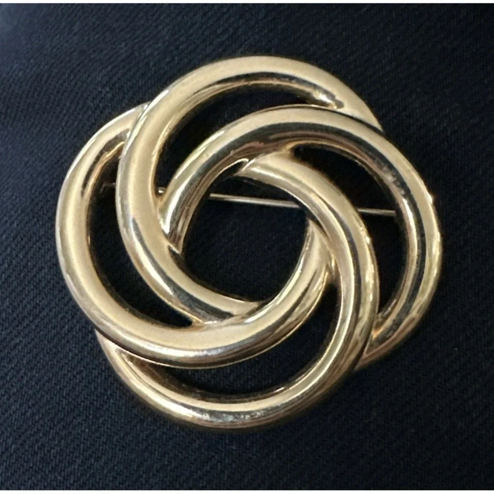 Vintage Monet Interlocking Circles Statement Brooch‎ Pin Gold Tone Four Hoops